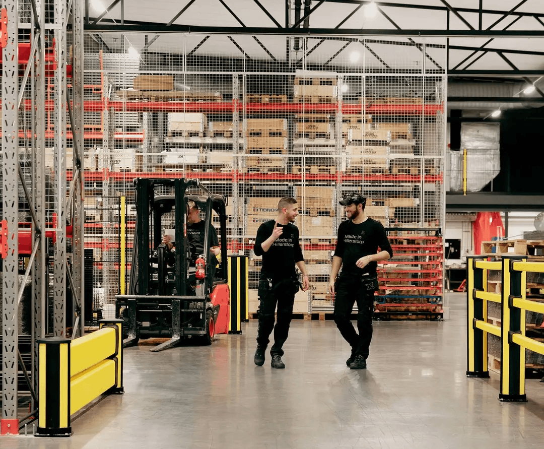 フォークリフトの衝突への適切な設備による保護強化