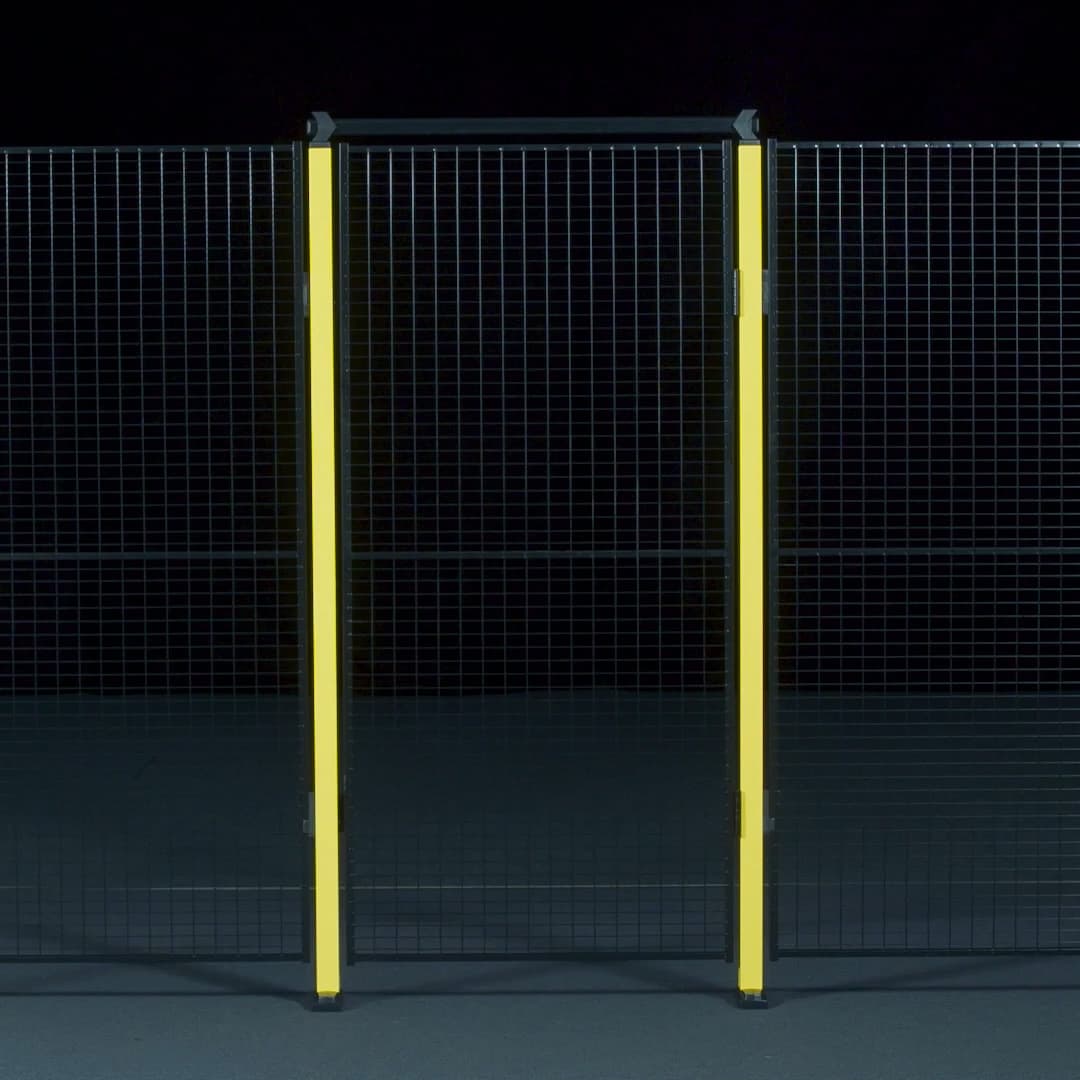 axelent shows how to install single hinge door for machine guarding