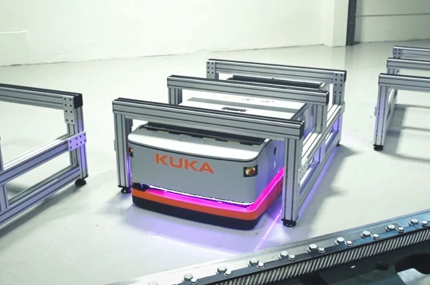 Autonomous mobile robot (AMR), equipped with LED indicators