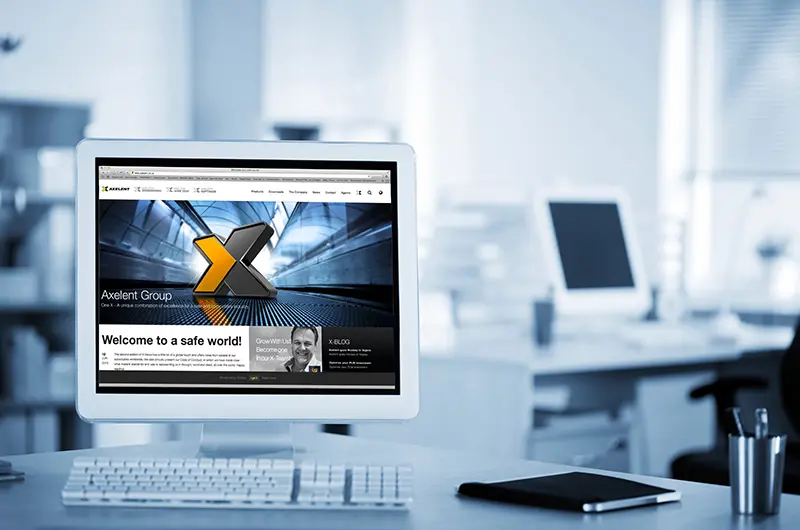 Website_2.jpg)