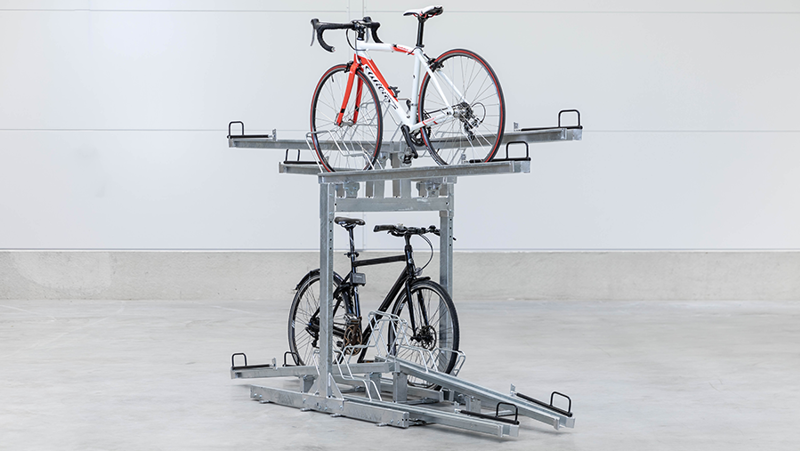 Double sided two tier bike rack