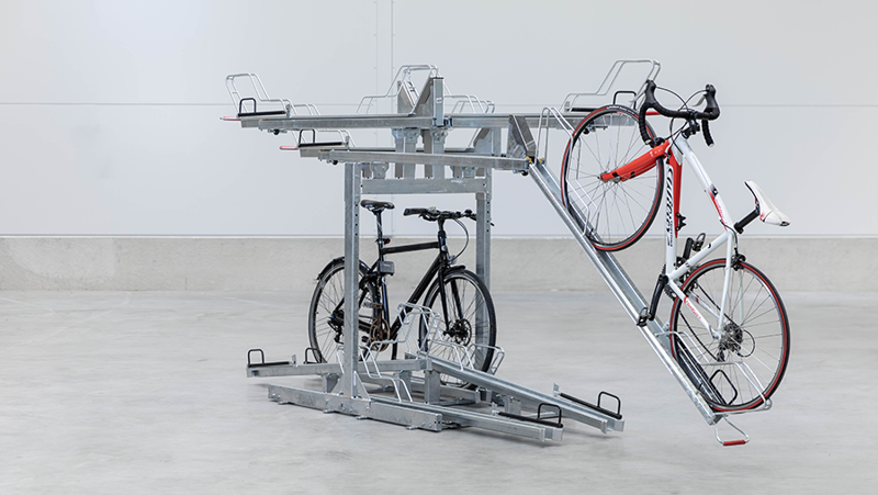 Double sided two tier bike rack