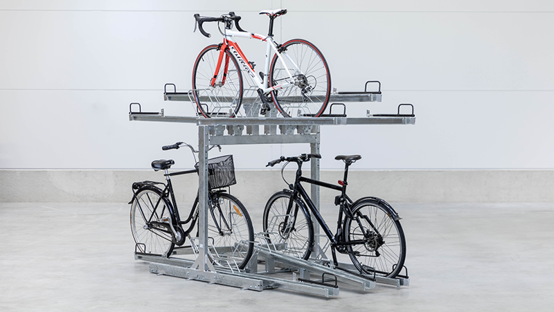 Double sided two tier bike rack